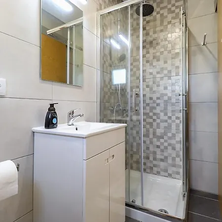 Encosta Santa Luzia - House With Private Pool And Centre Views Appartamento Viana do Castelo