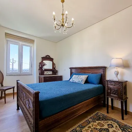 Encosta Santa Luzia - House With Private Pool And Centre Views Appartamento